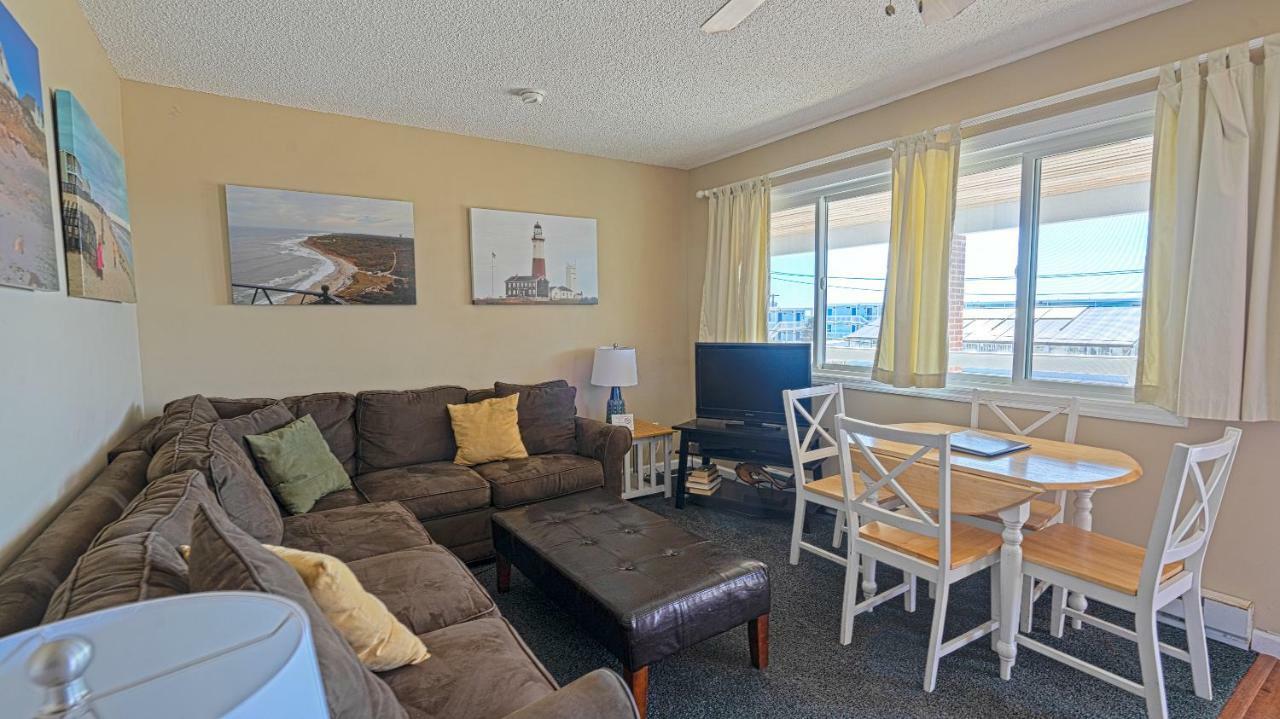 Upper One-Bedroom Suite,807687735:JPEG
