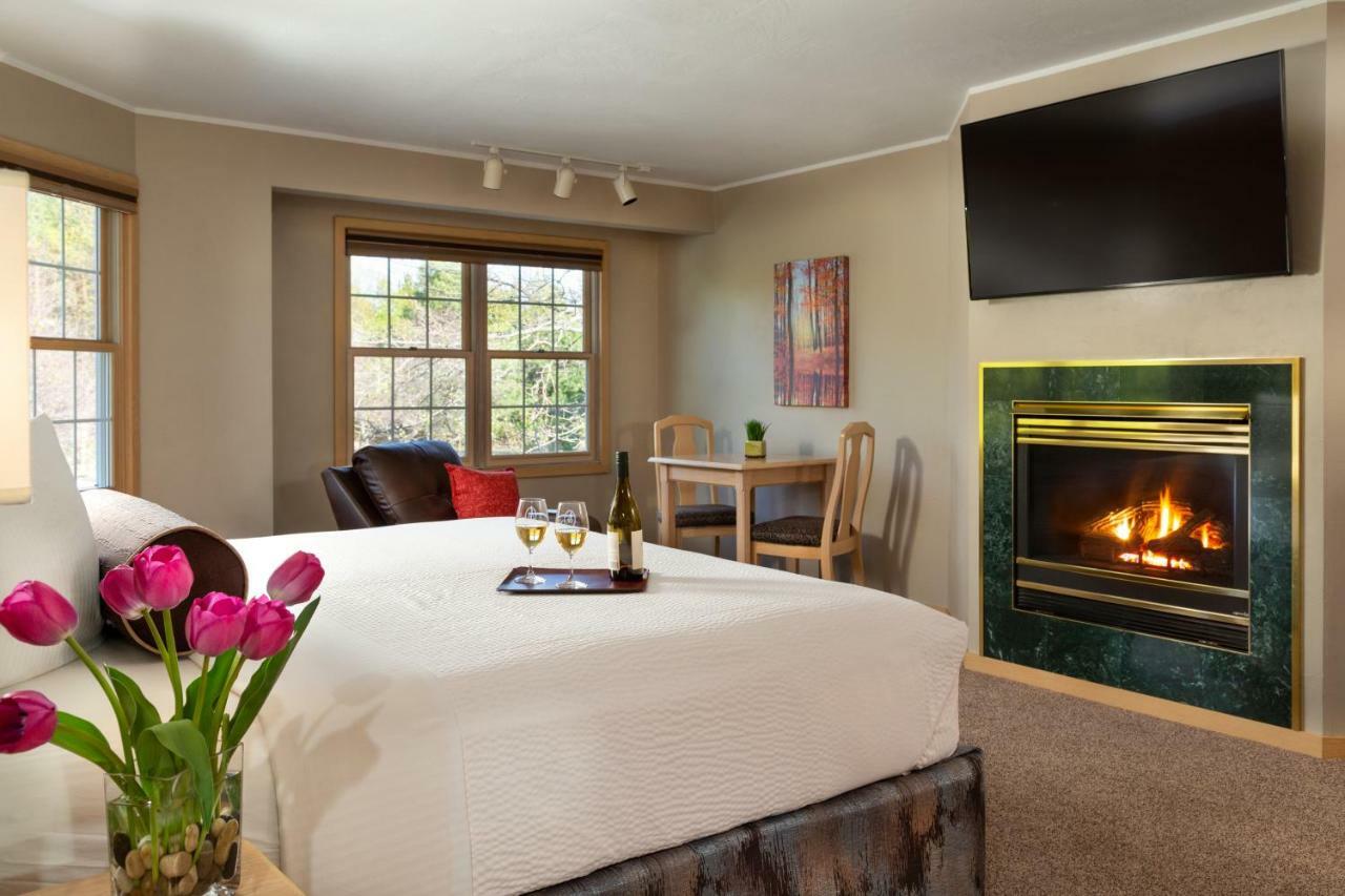 King Room with Spa Bath