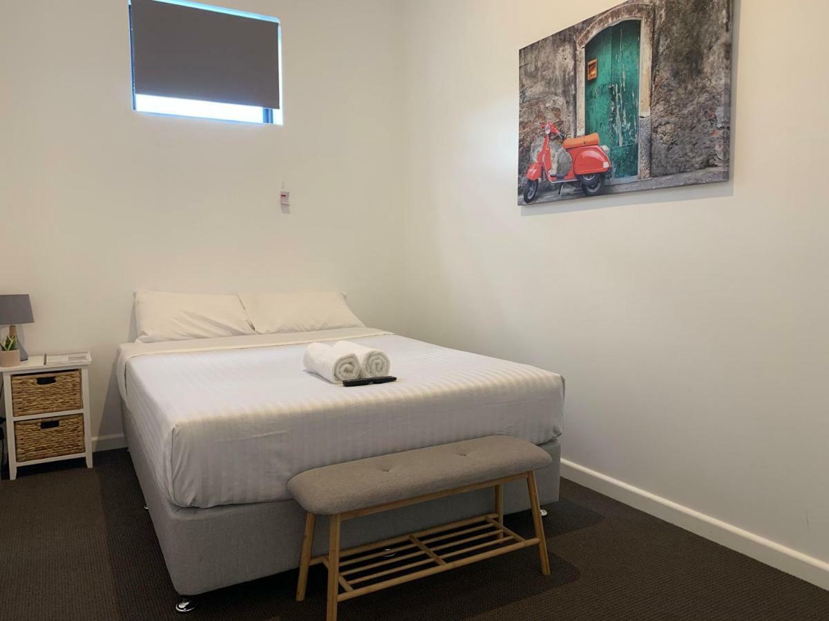 Standard Double Room with Shared Bathroom