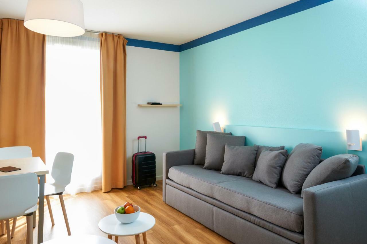 One-Bedroom Apartment,1273772854:JPEG