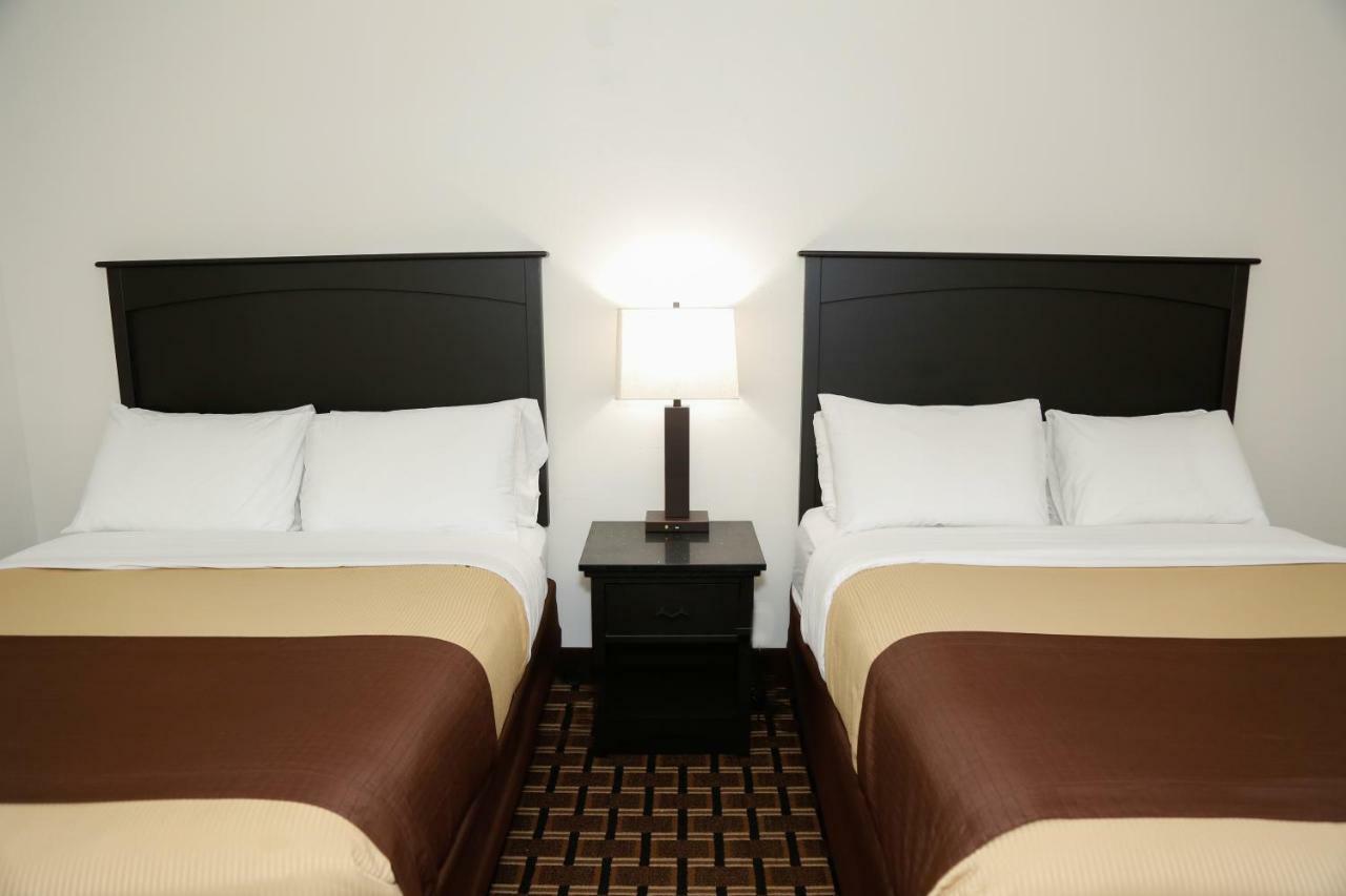 Queen Room Two Queen Beds