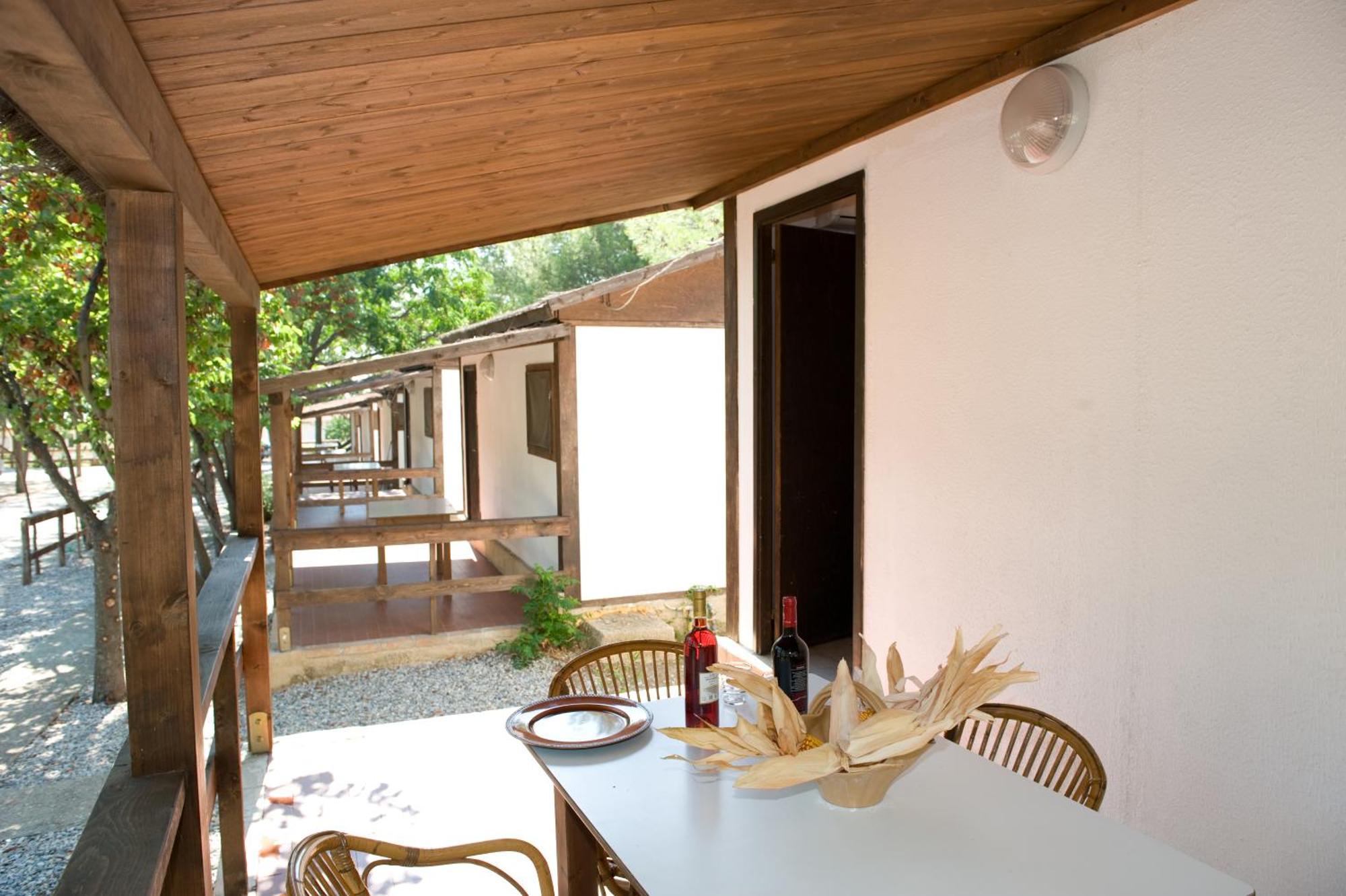 Bungalow con 2 Camere da Letto