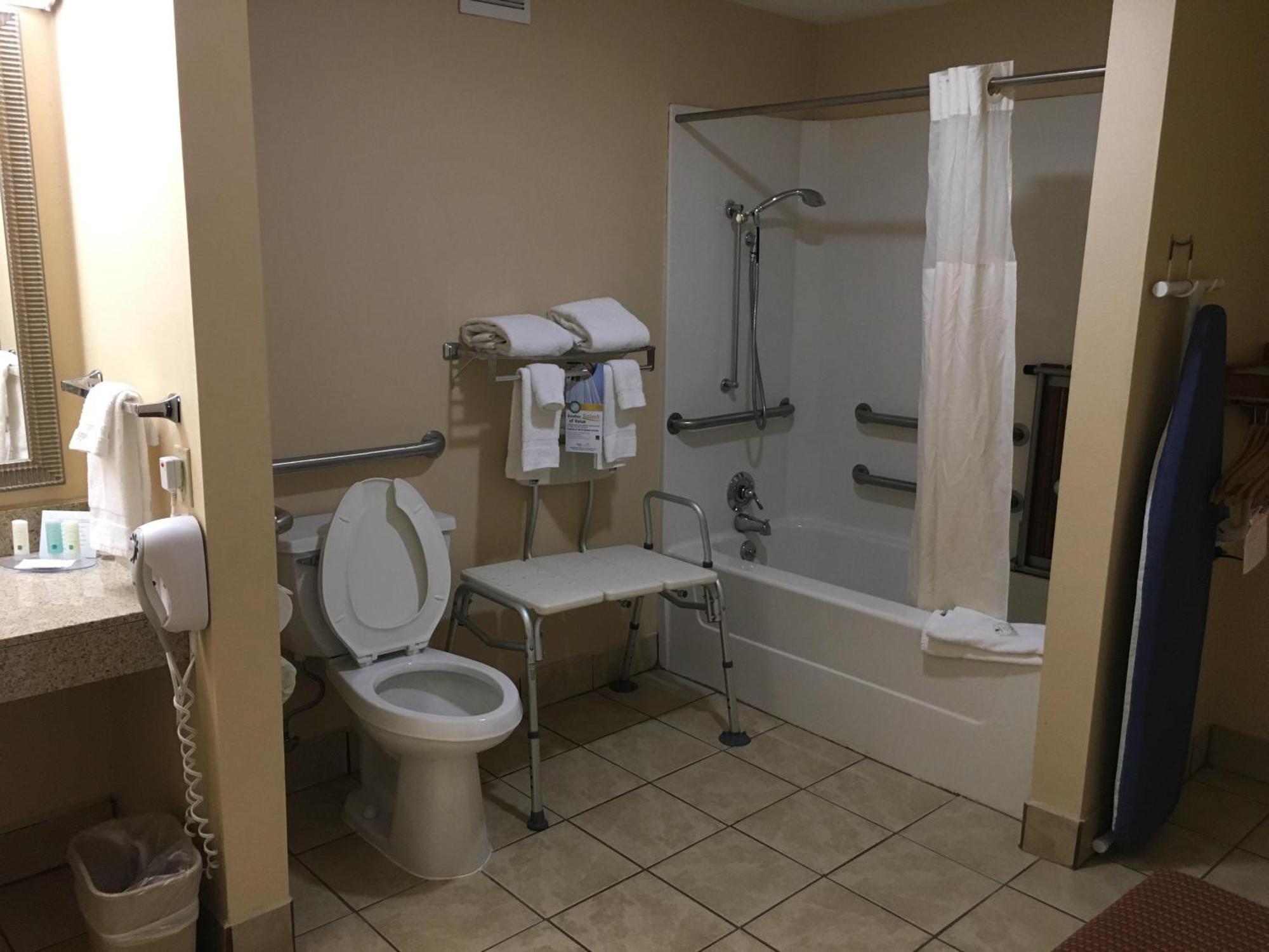 King Room - Disability Access/Non-Smoking