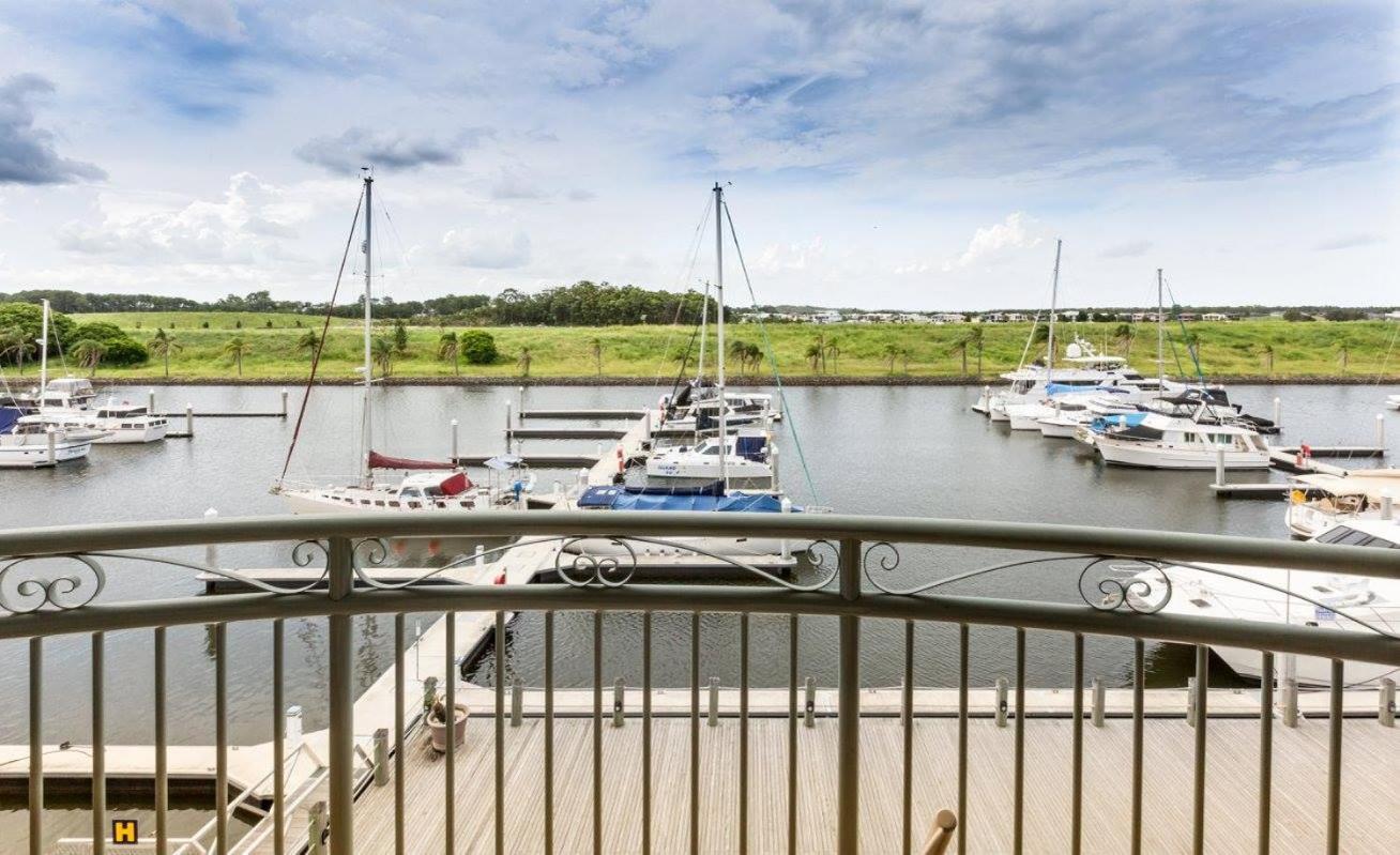 Two-Bedroom Apartment with Harbour View