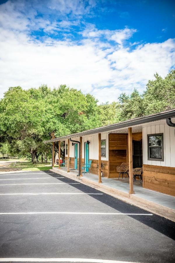 King Room with Roll-In Shower - Disability Access