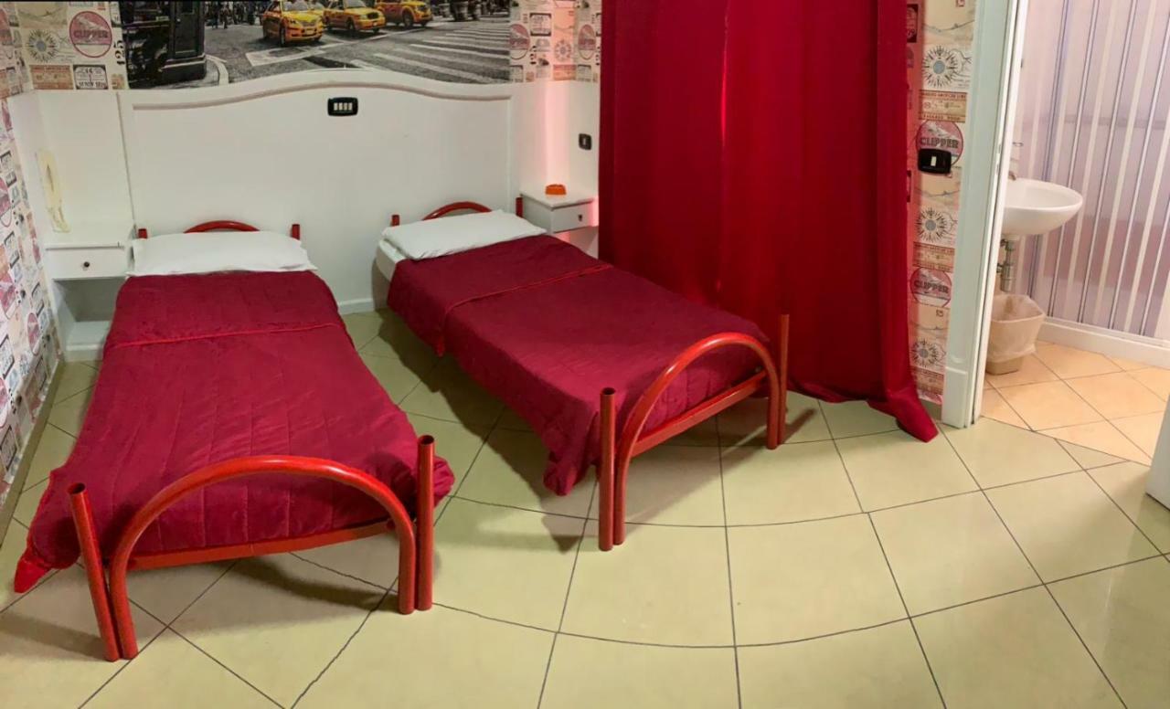 Deluxe Single Room