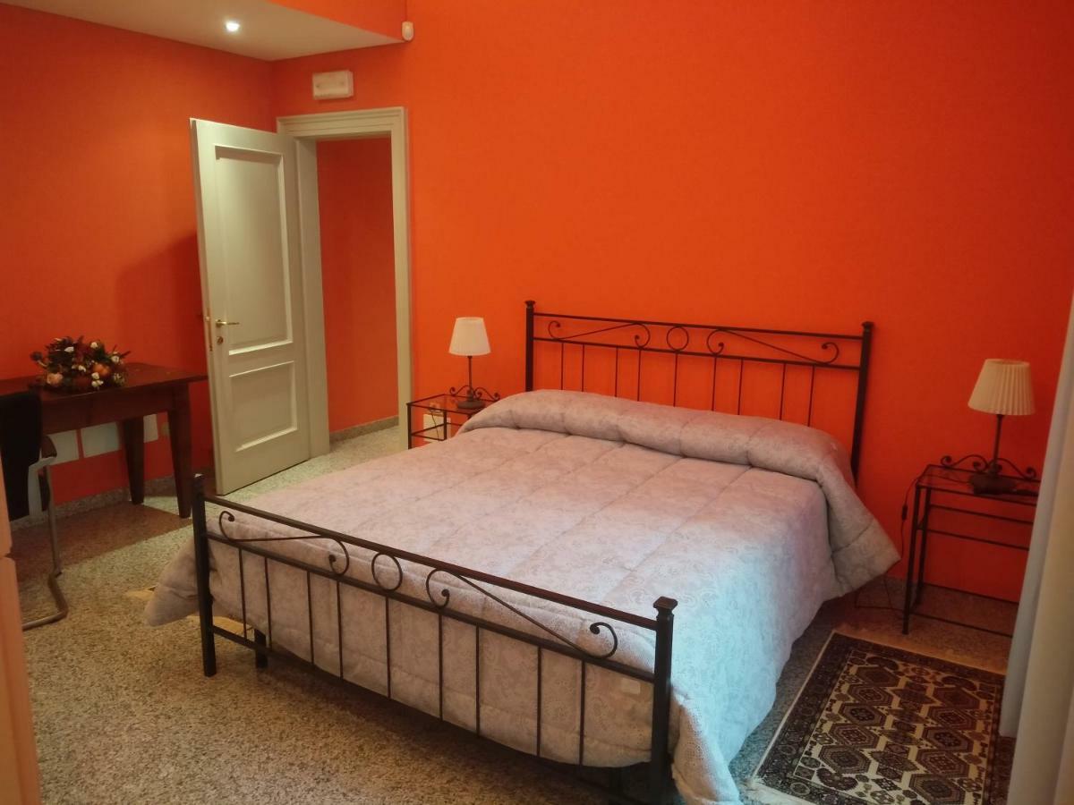 Double or Twin Room,852921968:JPEG