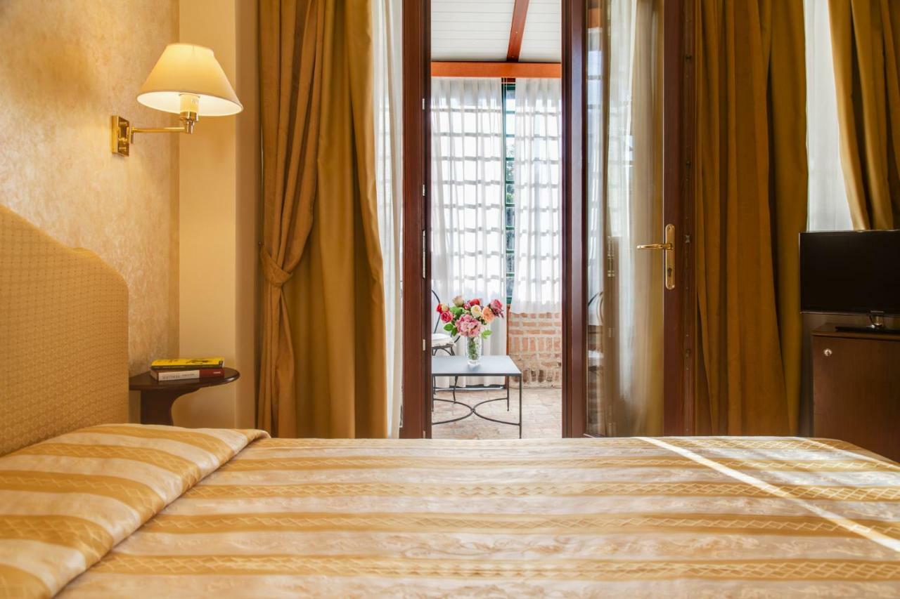 Double Room with Patio