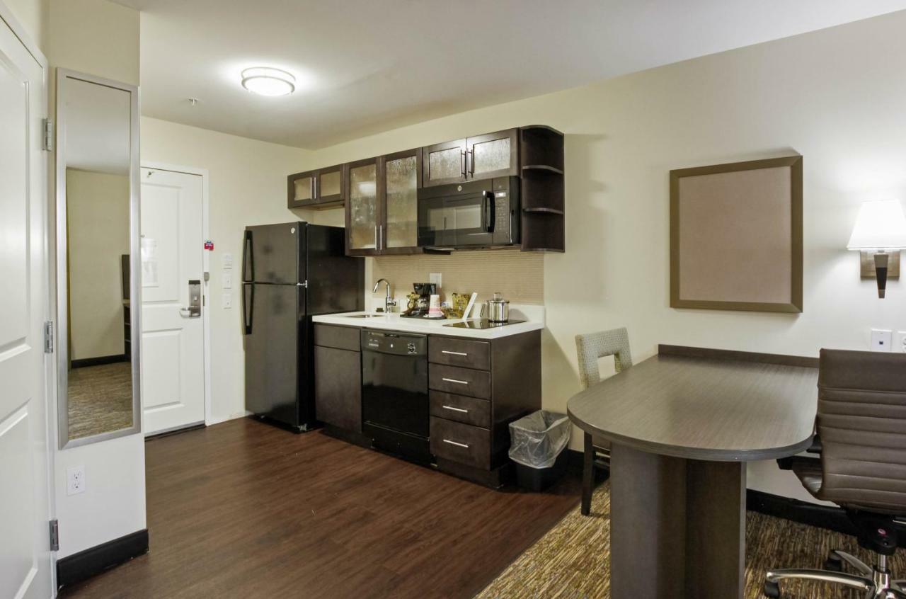 Queen Studio Suite
