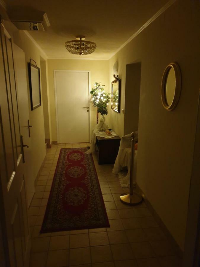One Bedroom Apartment