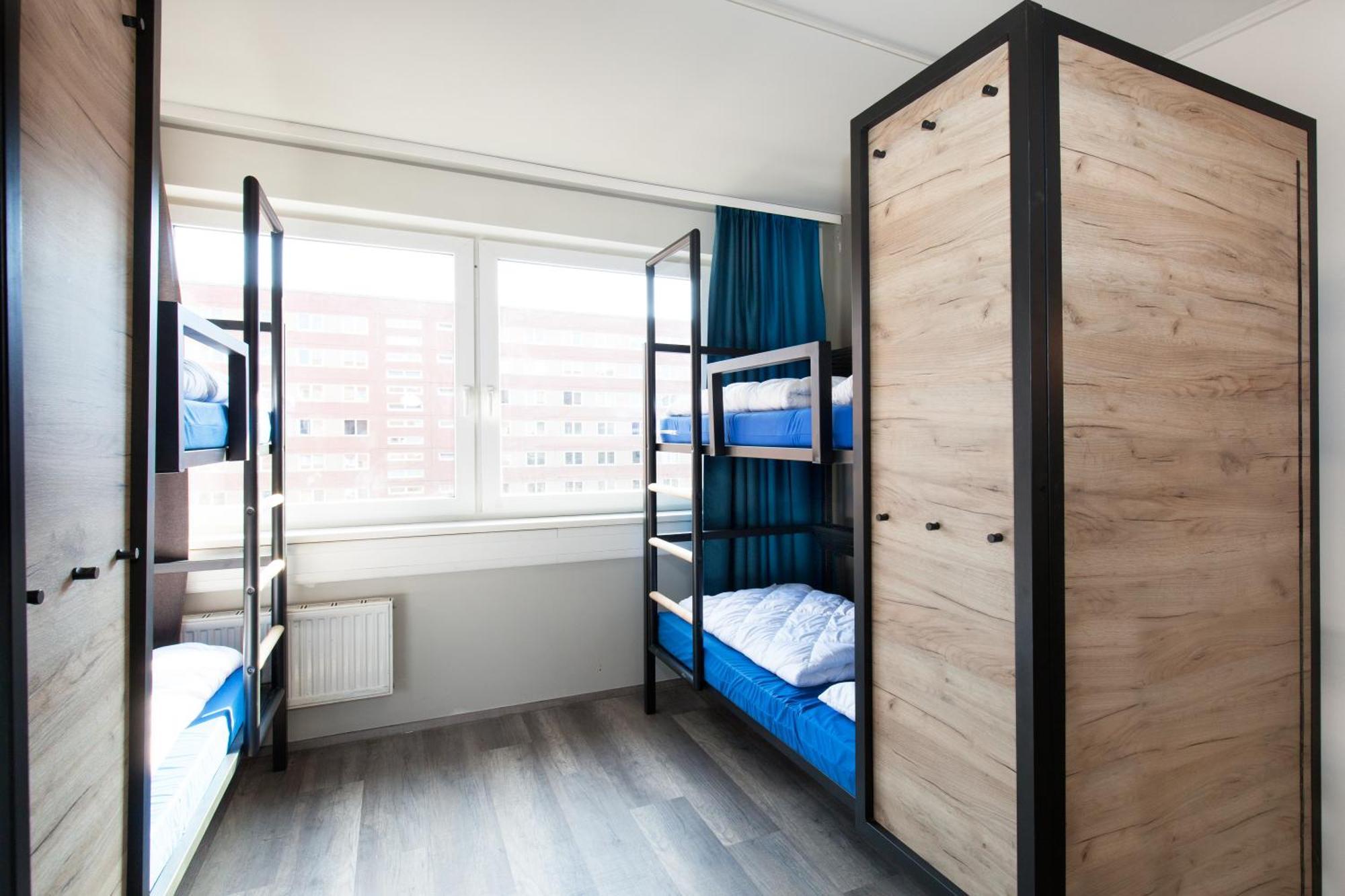 Six-Bed Room,1584396083:JPEG
