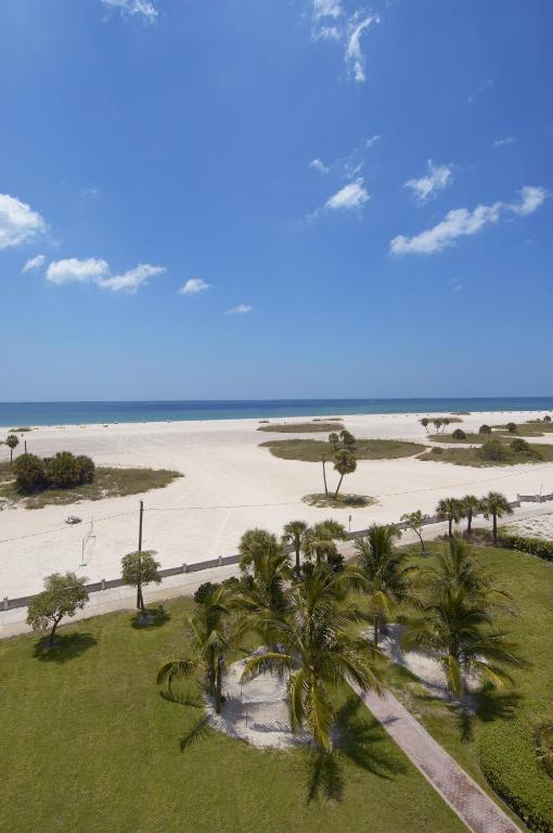 Two-Bedroom Apartment Private Balcony Ocean View,691875759:JPEG