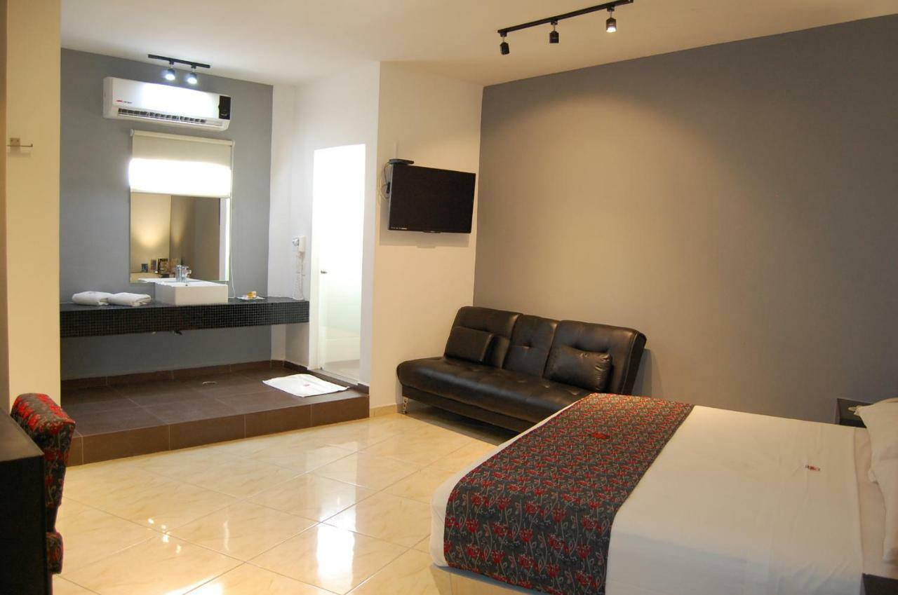 Queen Suite