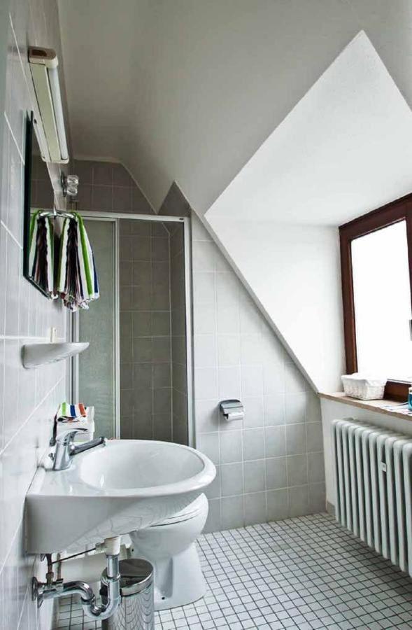 Single Room Private External Bathroom