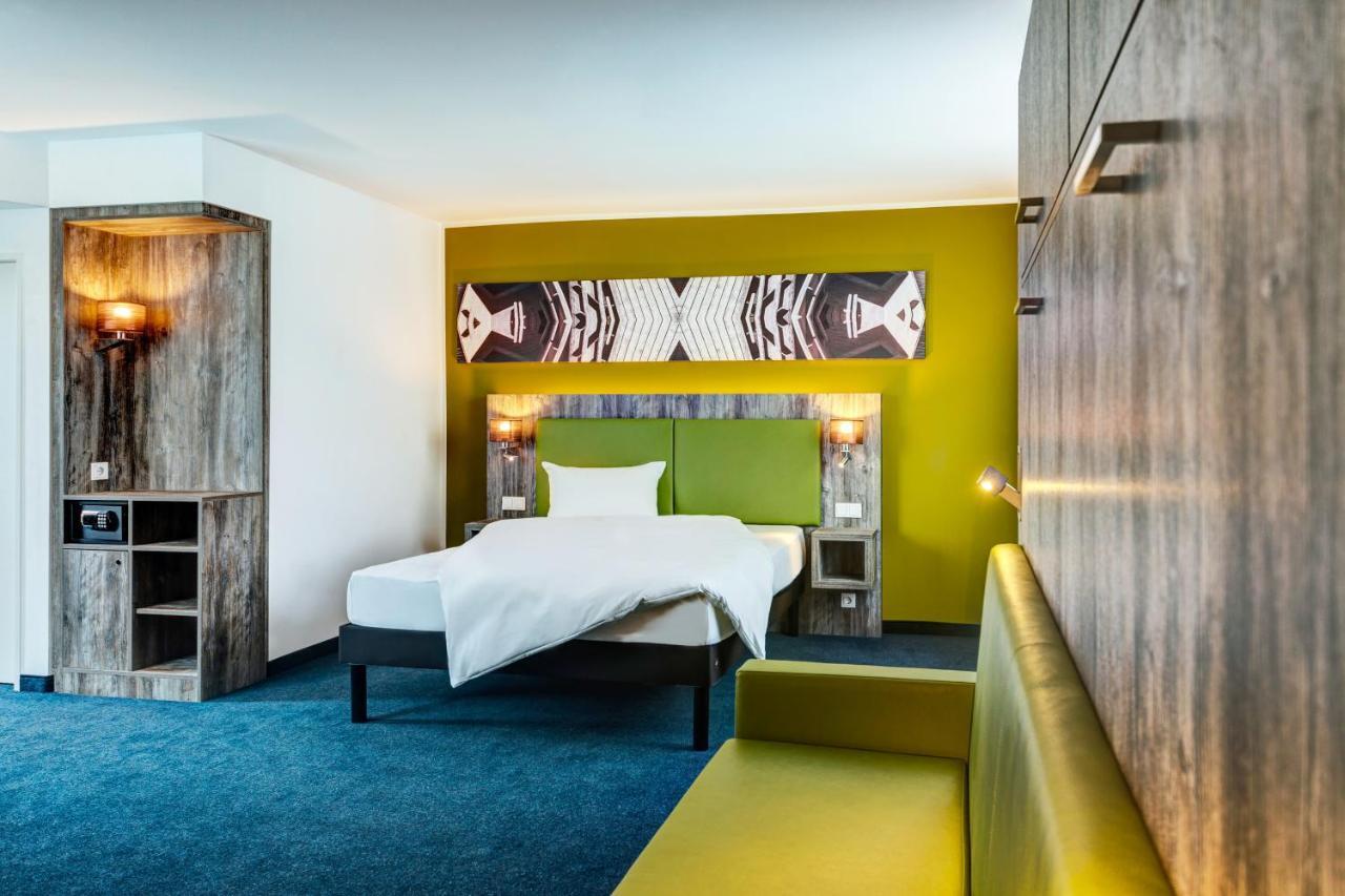 Standard Suite One Double Bed Two Single Beds