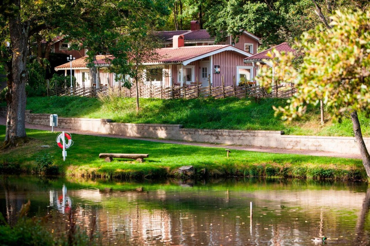 One-Bedroom Cottage