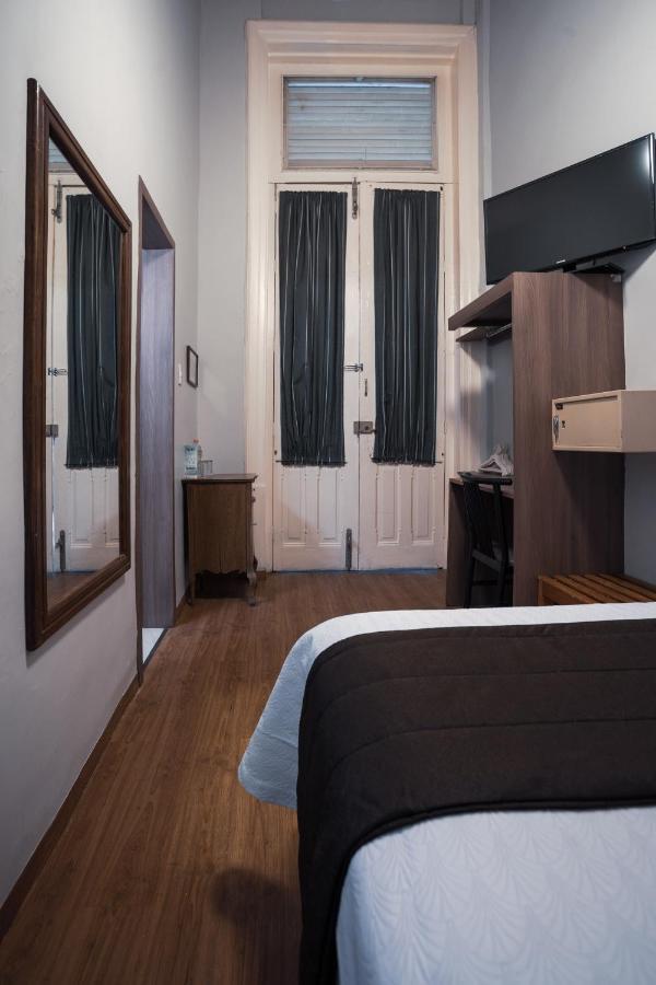 Standard Room Interior,1149471250:JPEG
