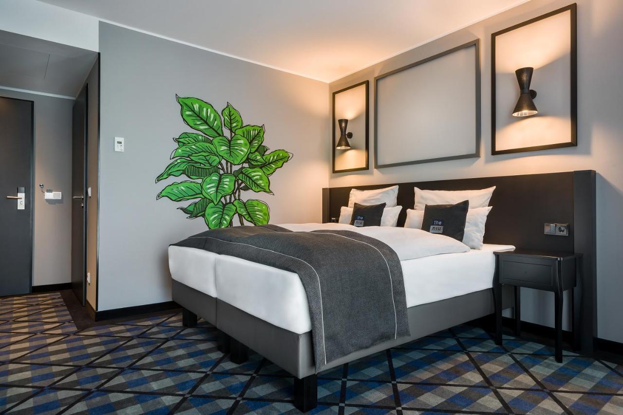 Premium Queen Room
