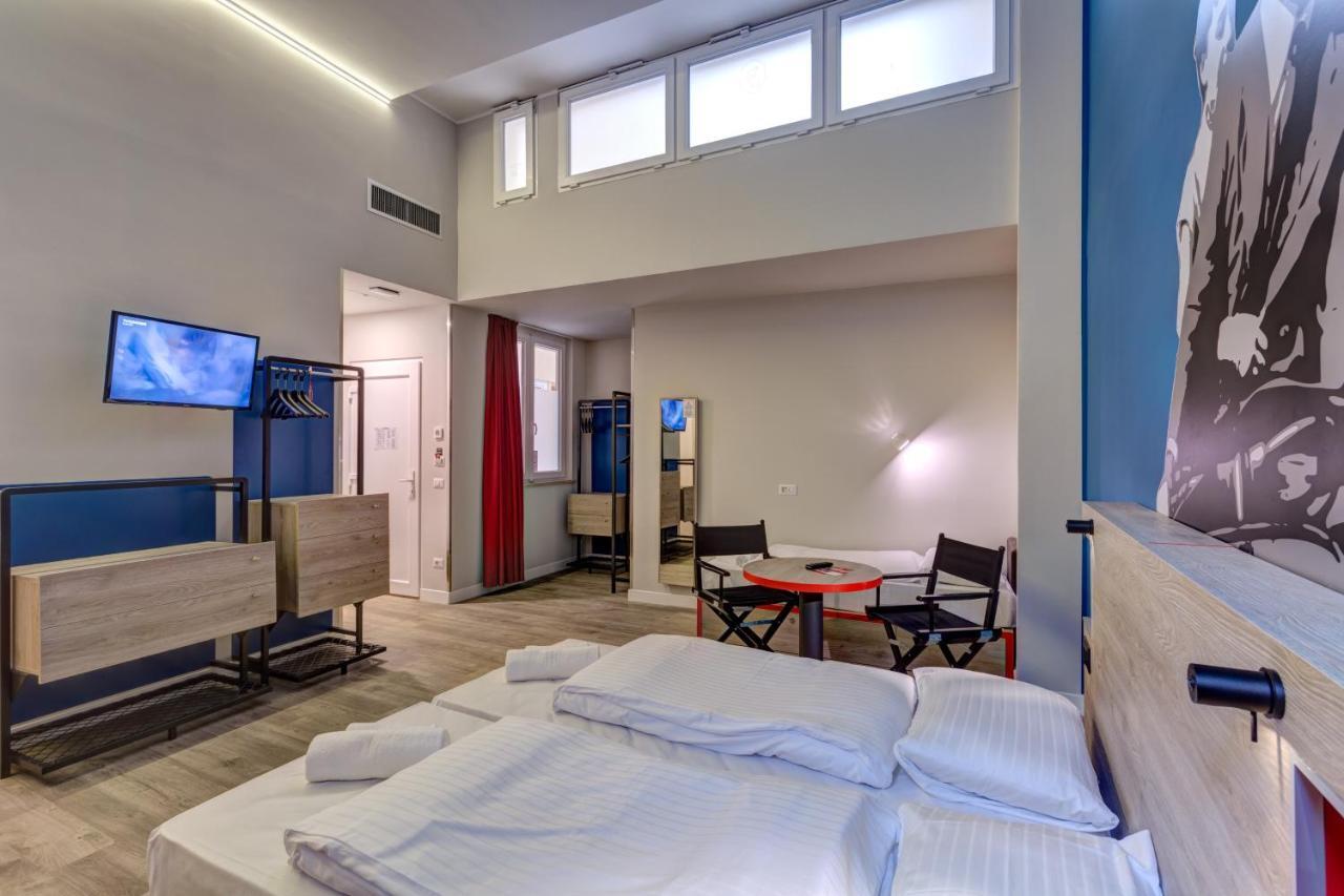 Bed 6-Bed Mixed Dormitory Room