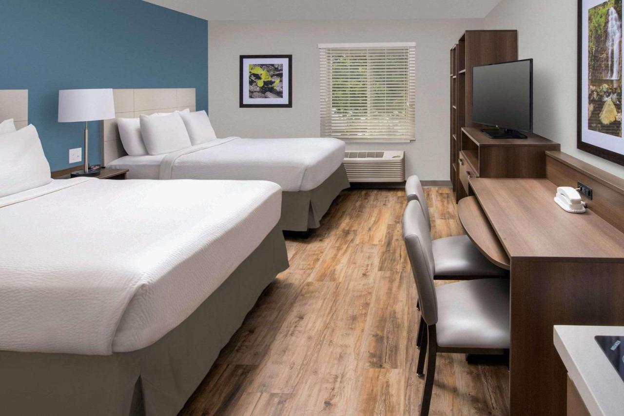 Queen Room with Two Queen Beds - Accessible/Non-Smoking