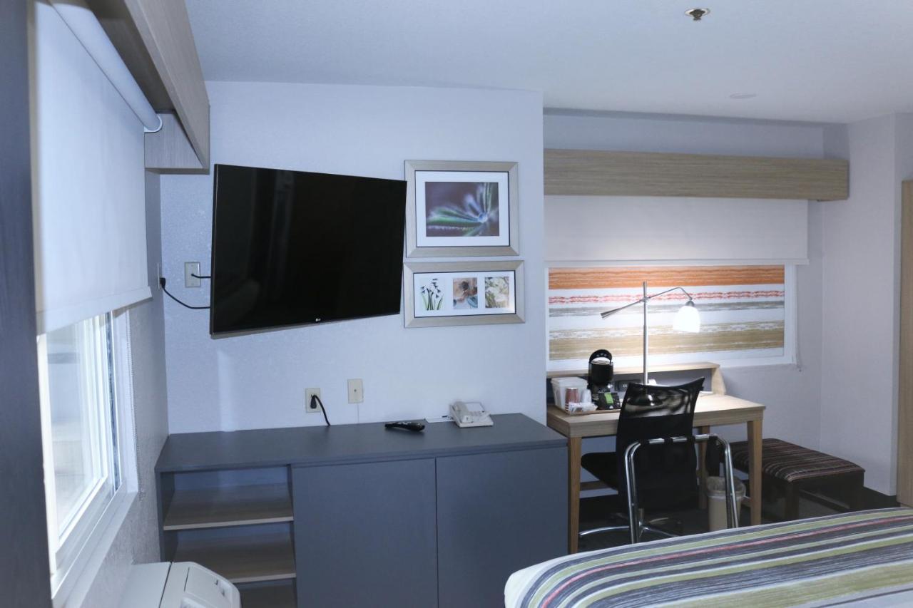 Queen Room - Disability Access/Non-Smoking