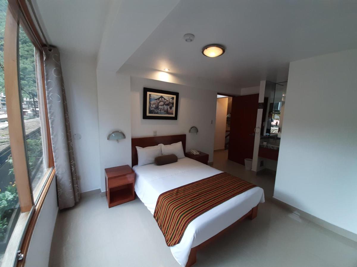 Quarto Duplo