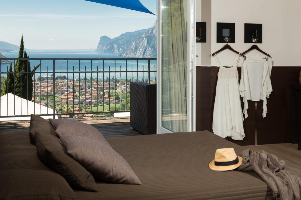 Superior Double Room with Lake View