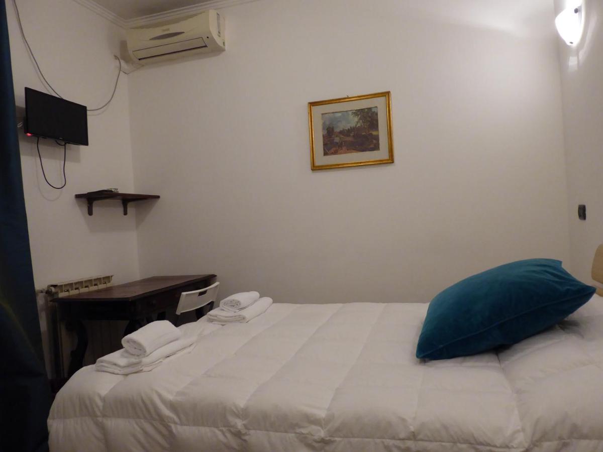Economy Double Room,1301657149:JPEG