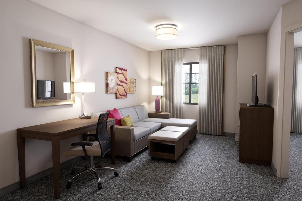 One-Bedroom Suite Two Queen Beds