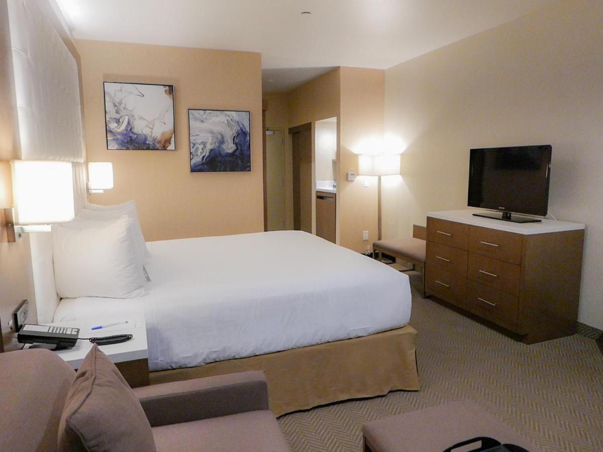 King Room - Mobility Access/Non-Smoking