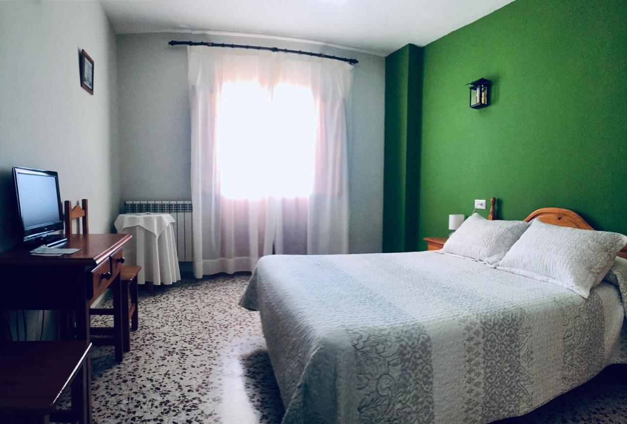 Double or Twin Room,1642314242:JPEG
