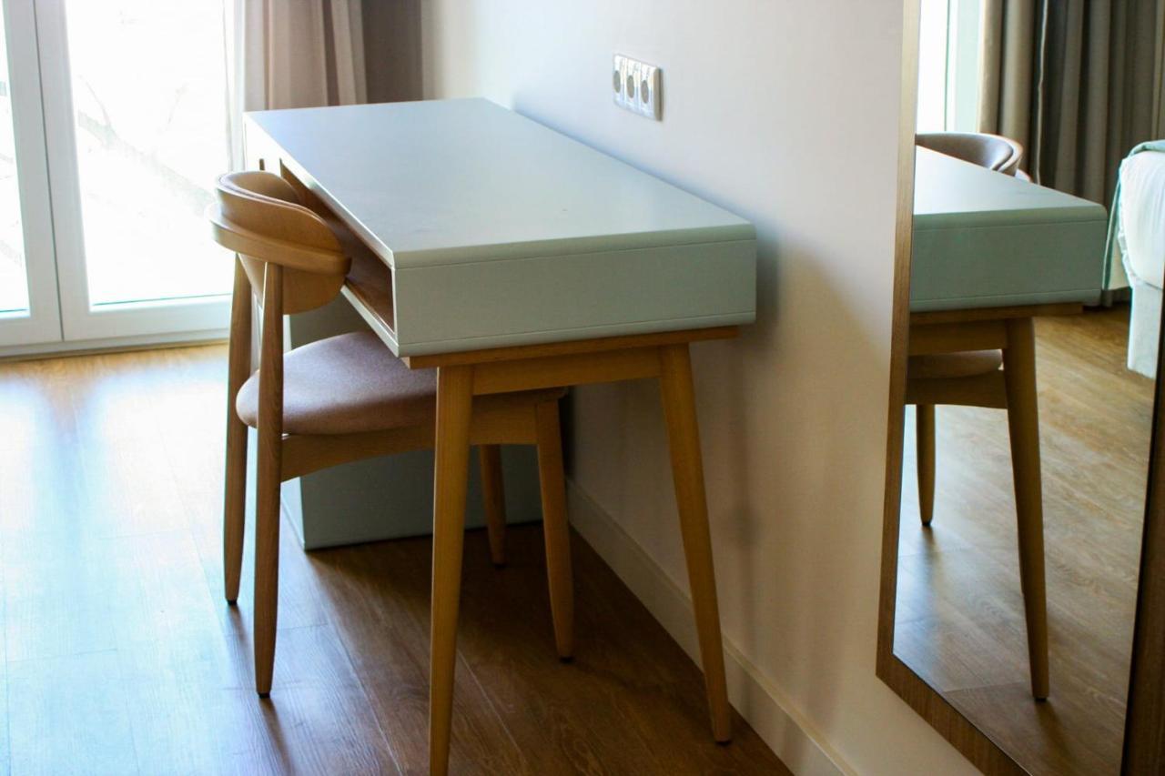 Small Double Room,973105315:JPEG