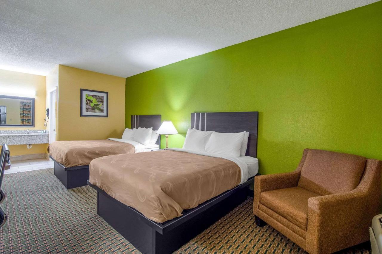 Queen Room with Two Queen Beds - Non-Smoking
