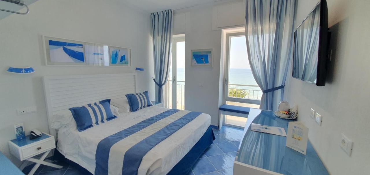 Double or Twin Room Sea View,1299641596:JPEG