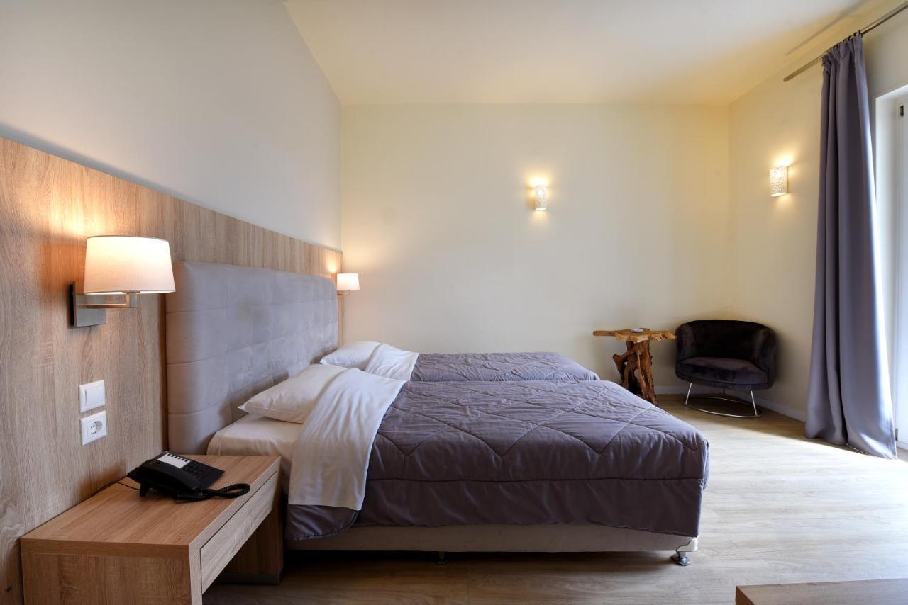 Double or Twin Room with Sea View