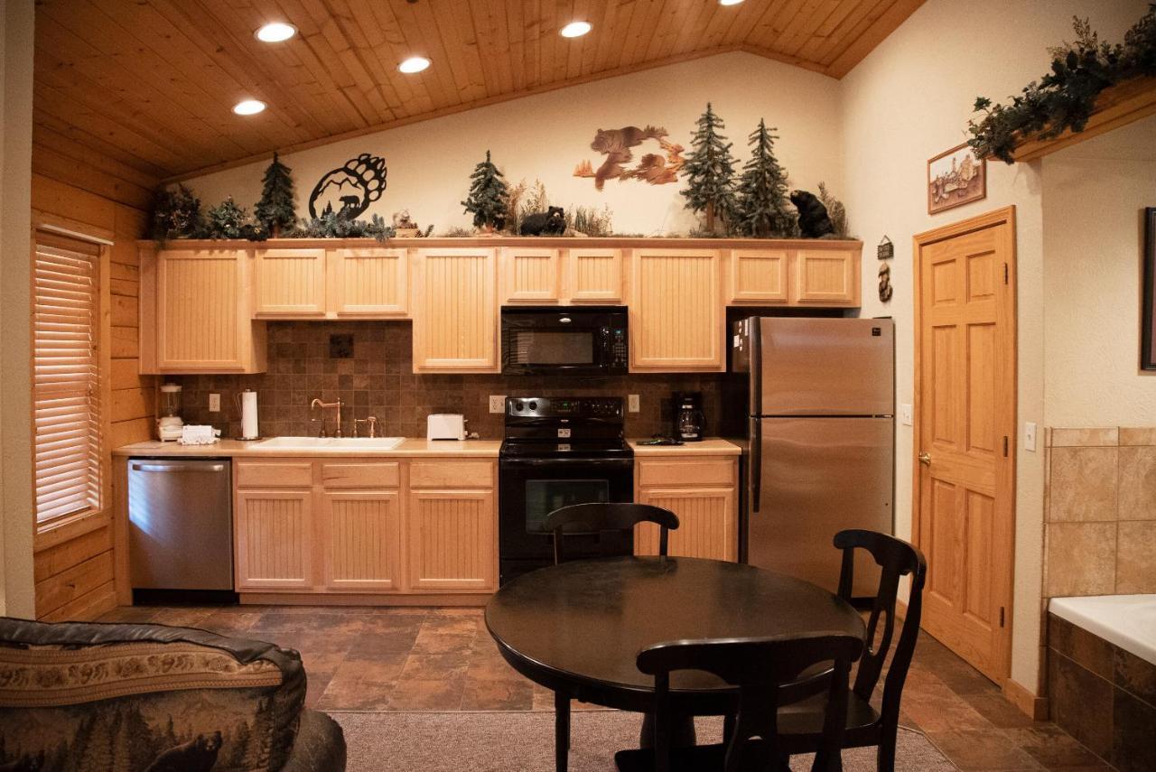 One-Bedroom Cabin