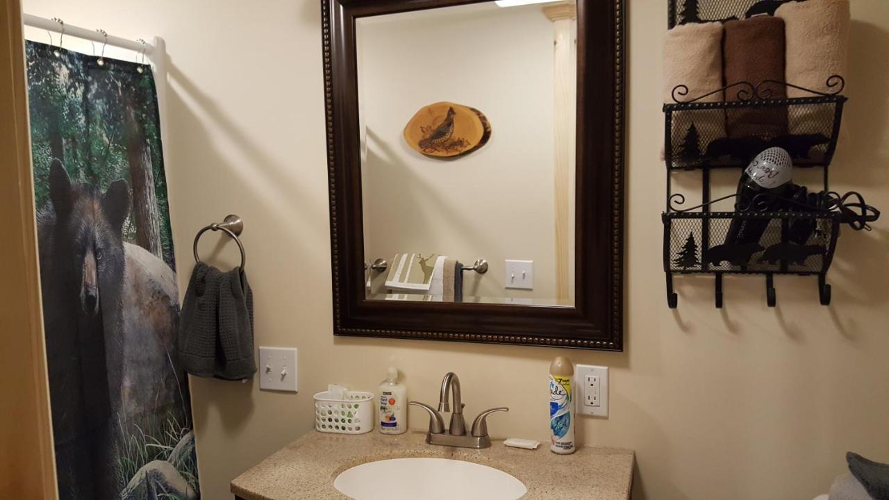 Queen Suite (North Woods)