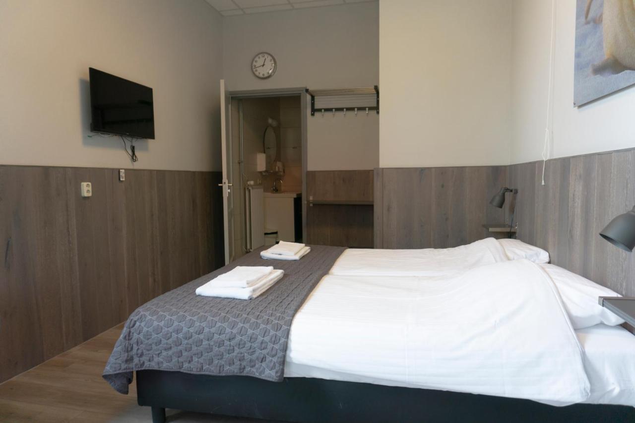 Double Room,989170375:JPEG