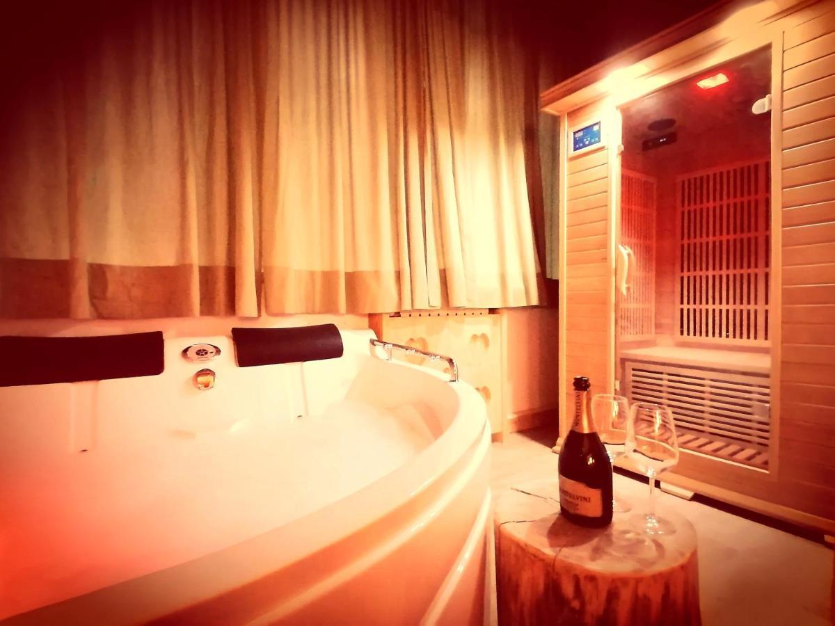 Deluxe King Room,996546133:JPEG