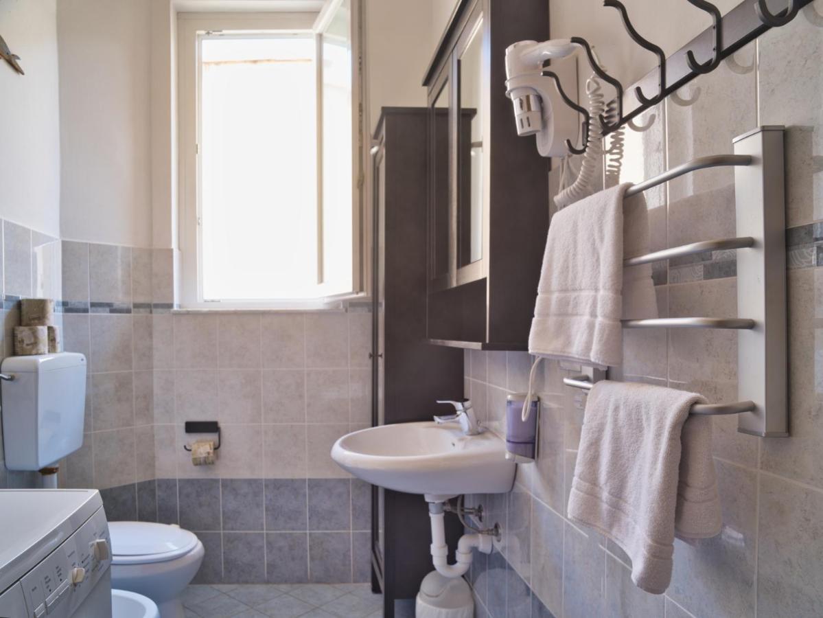 Camera Tripla con Bagno in Comune