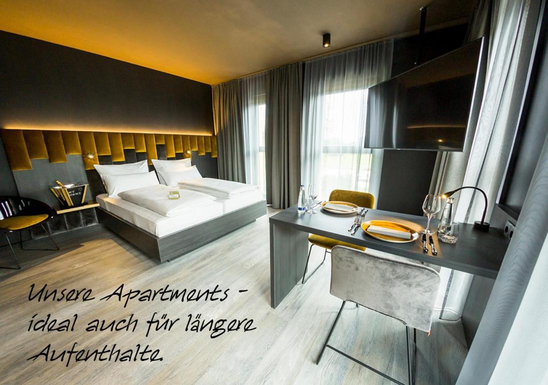 Apartment Gold