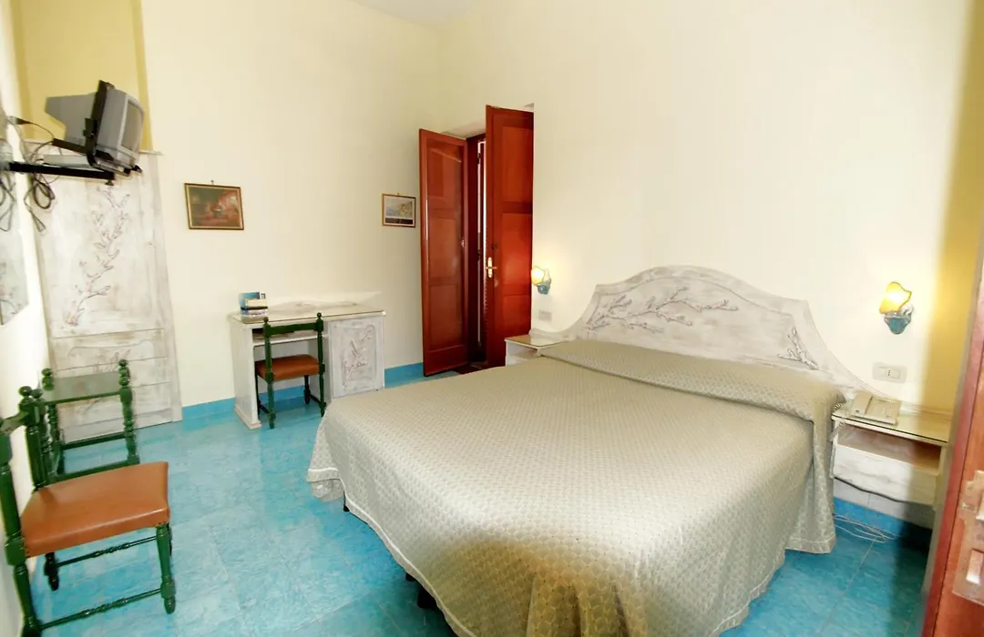 Hotel La Certosa-1