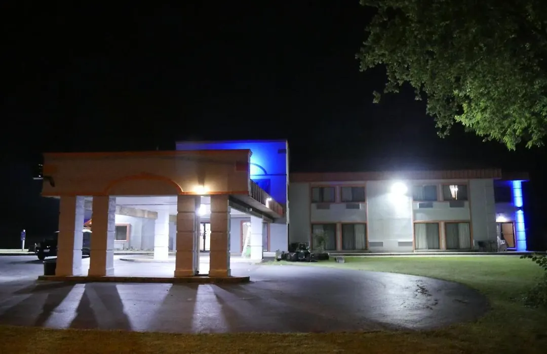 Motel Sun Inn-1