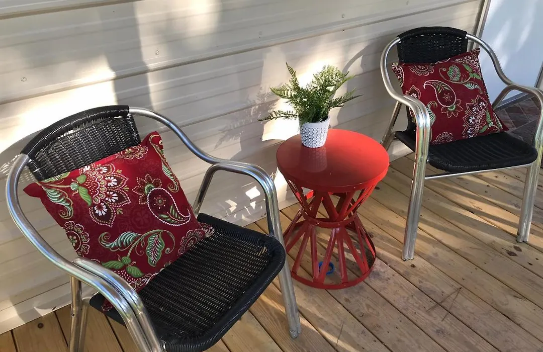 Kickapoo Shores Waterfront Cottages-1