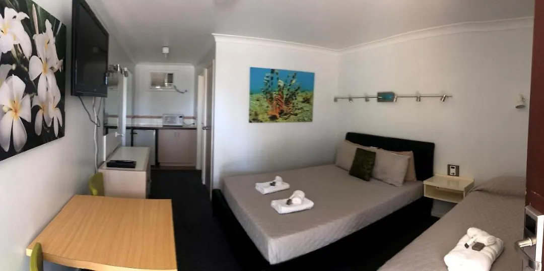 Carnarvon Gateway Motel-1