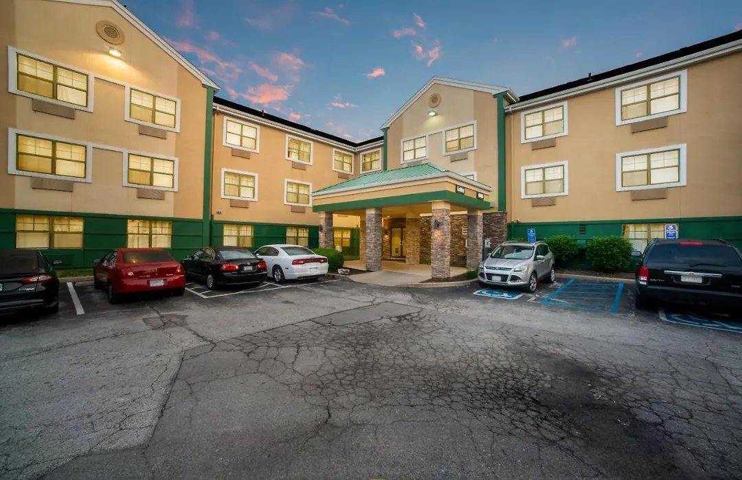 Hometowne Studios By Red Roof St. Louis - Airport/N Lindbergh-1