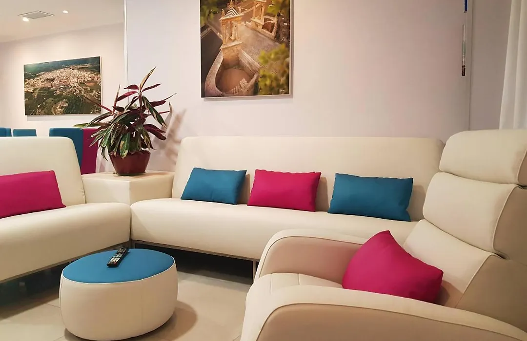 Hotel Avenida Plaza-1