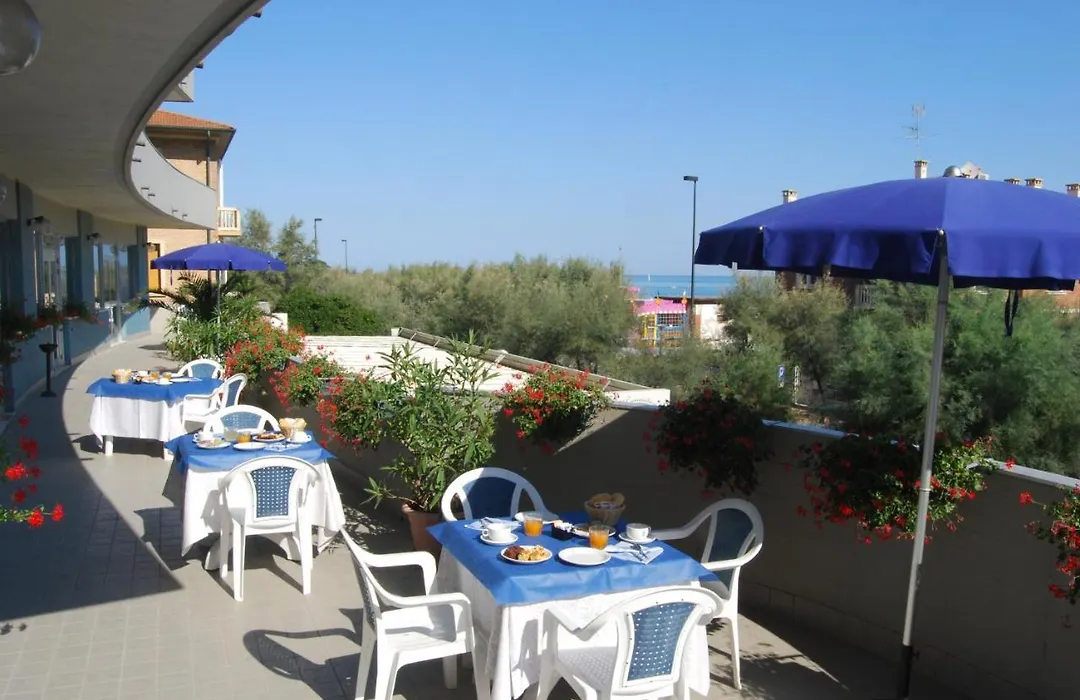 Hotel Caravelle-1