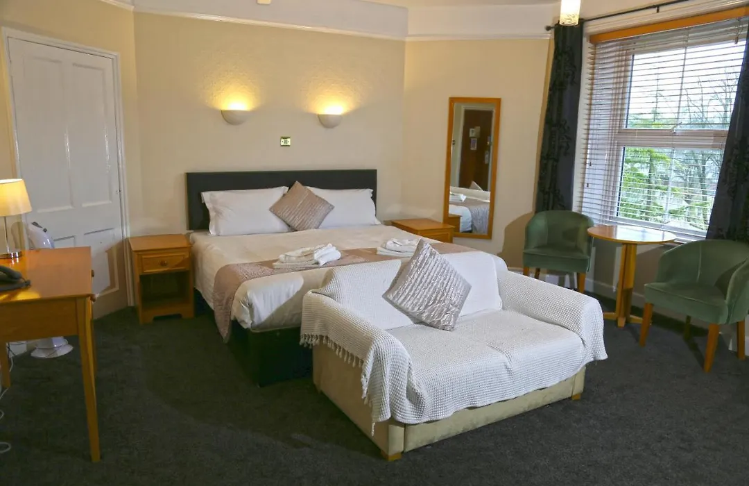 Westberry Hotel-1