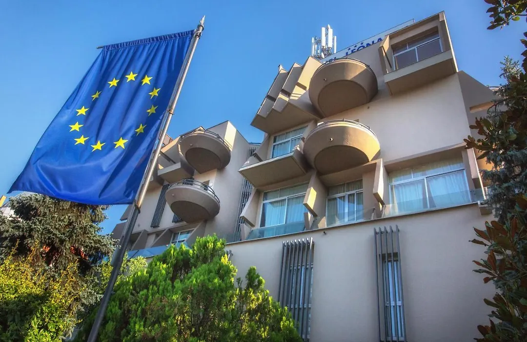 Hotel Leonardo-1